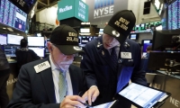 亚马逊(AMZN)：“黑五网一”期间，全球消费者购买了超10亿件商品