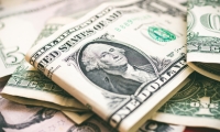 美股重挫！纳指跌超4%，现货黄金刷新高